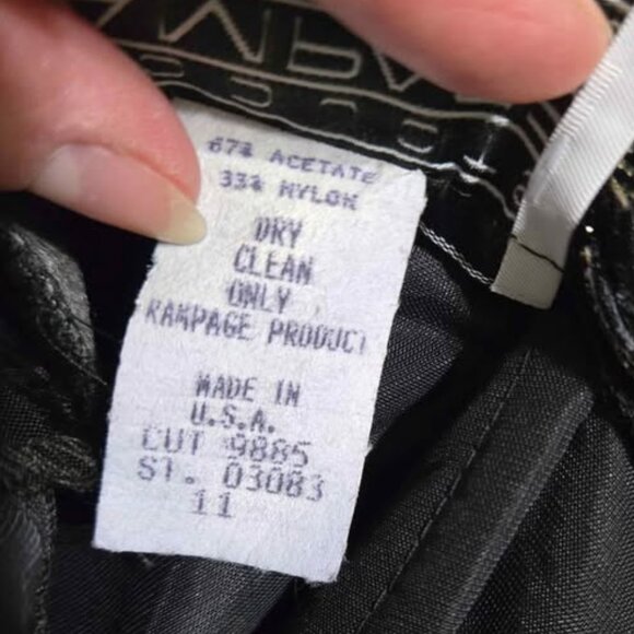 🆕NWT Vintage Rampage Products Black Velvet Dress with Gold Floral Print Size 11 - Picture 8 of 8